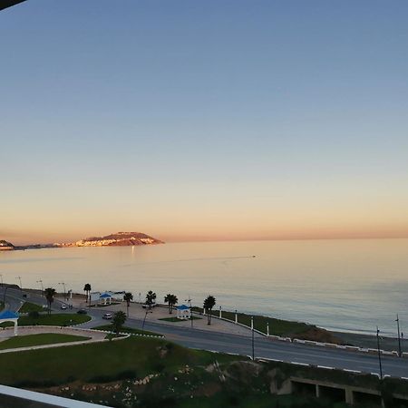 Appartf3 Vue Panoramique Sur Mer Residence Vista Del Mar Fnideq Exteriör bild